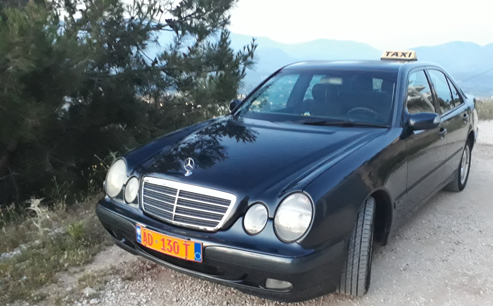 Taxi Altin vehicle Saranda